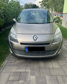 Renault Grand Scenic 2010 7miestový - 2