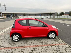 Citroen C1 1.0i koup. ČR servisní knížka - 2