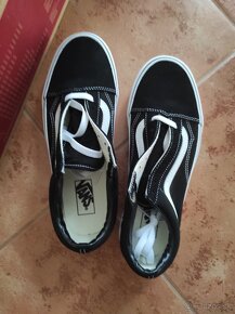 Vans tenisky veľ.42 - 2