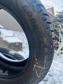 zimné pneu hrot 205/55 R16 - 2