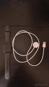 Predám čierne hodinky zn. apple watch series 3. - 2