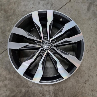 Disky Volkswagen 5x112 R19 ET47 - 2