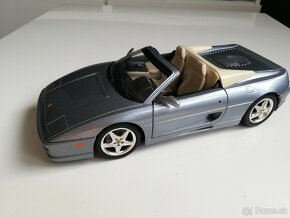 1:18 FERRARI 355 cabrio Hot wheels - 2