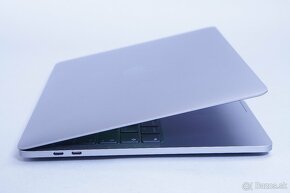 ZÁRUKA/Macbook Pro 13.3" TB/I7 2.3GHZ/32GB RAM/1TB SSD - 2