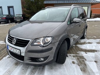 NA OPRAVU VW Touran 1.4Tsi DSG - 2