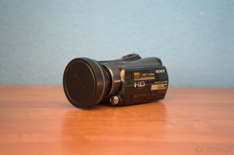 Sony AVCHD SR12E - 2