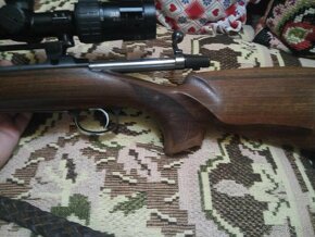 Guľovnica CZ557Lux30-06Spr. - 2