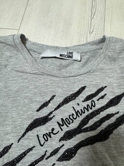 Tricko Love Moschino - 2