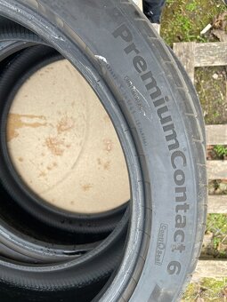 Continental 245/40 R19 - 2