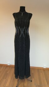 Šaty INVITO čierne s ručne prišívanými korálikmi - nové - ve - 2
