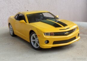 1:18 Chevrolet Camaro 2 x - 2