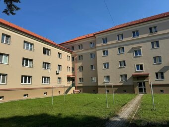 2 IZBOVÝ BYT NA PREDAJ, PRIEVIDZA, 69 000€ - 2