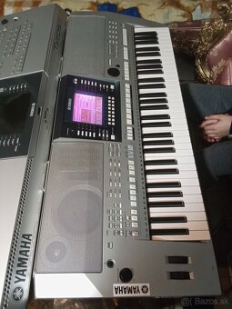 Predám klávesy Yamaha PSR -S 710 - 2