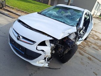 Opel Astra J 1.4T kód motora A14NET - 2