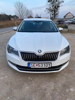 Predám Skoda superb 2,0Tdi 140kw, DSG, rv 2015.275700km - 2