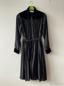 Exkluzívne Čierne plisované šaty Replay - 2