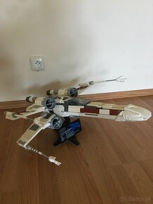 LEGO Star Wars 75355 UCS X-Wing - 2