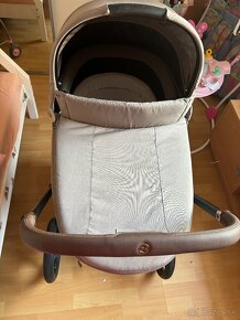 Cybex Priam4 2023 Platinum  LUX Carrycot 2023 - 2