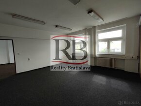 Administratívny celok kancelárií 359,1m2 na PREDAJ, Záhradní - 2