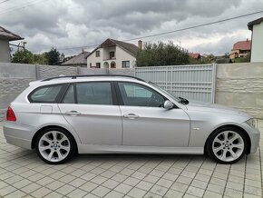 BMW RAD 3 330xDrive Touring E91 A/T - 2