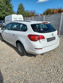 Rozpredam Opel Astra J ST 1.4 Turbo 88kw - 2