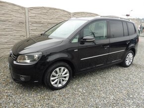 Volkswagen Touran 2.0TDi 140PS HIGHLINE/7MÍST/1A - 2