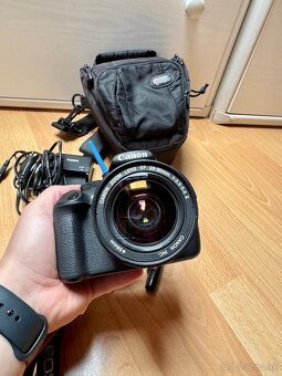 Canon EOS 1200D - 2