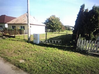 Na predaj veľký stavebný pozemok v Tlmačoch, 1700 m2 - 2