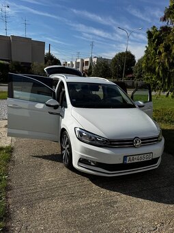 VW Touran R-line - 2