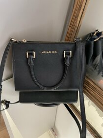 Michal Kors original, kabelka Messenger čierna crossbody - 2