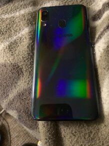 Samsung Galaxy A40, v tmavo modrej farbe - 2