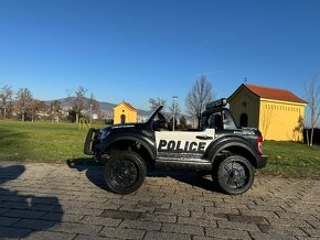 Elektrické autíčko pre deti Ford Ranger Raptor Polícia - 2