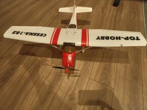 Cessna 182 + prijimac Radiomaster R86  V2 - 2