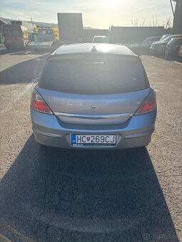 Opel Astra H - 2