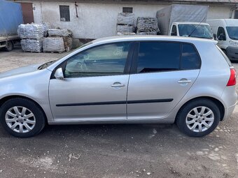 VW Golf 5 1.9 Tdi  M6 - 2