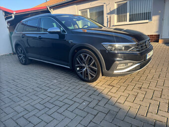 Volkswagen Passat Alltrack 2.0 BiTDI 240k 4Motion DSG - 2