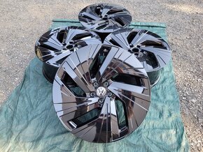 Alu kola R21 disky Volkswagen ID4 ID5 Pro Narvik black 5x112 - 2