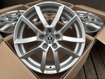 Hliníkové disky DEZENT 17 5x112 VW Passat Sharan - 2