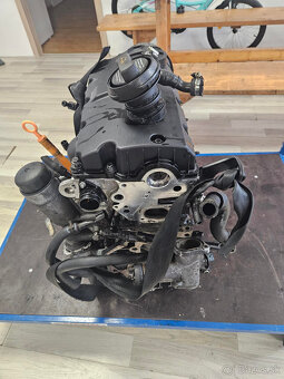 motor VW GOLF 1,9TDI AJM - 2