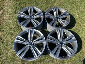 ☑️Vw Sebring 5x112 r19 - 2