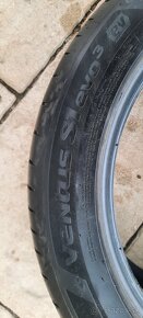 Predám pneu 255/45 R19 - 2