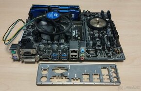 ASUS H97M-E + i5-4460 3.2 GHz + 24GB RAM - 2