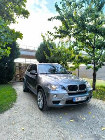 BMW X5 E70 4.8i benzín - 2