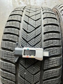 Zimne Pneu Pirelli 225/40 R18 92V Dot:2022 - 2