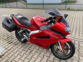 Aprilia RST 1000 Futura - 2