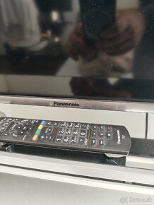 42" televízor PANASONIC TX-42AS600E

 - 2