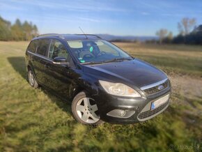 Ford Focus 1.6 16v benzín - 2