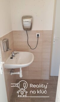 Na prenájom spevnená plocha 1 660m² v Nových Zámkoch - 2