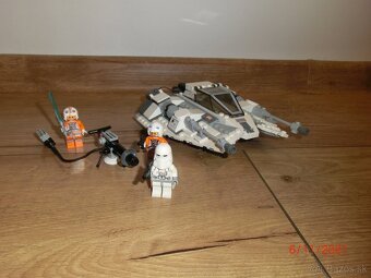 Lego Star Wars Snowspeeder 75049 - 2