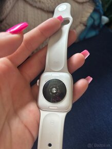 Apple watch SE 2022 40MM - 2